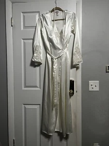 Victoria Secret Gorgeous Sequin Pearl Slip Dress & Matching Long Robe Sz S - Picture 1 of 8