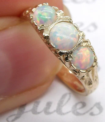 9CT GOLD OPAL 3 STONE RING CABOCHON 9 CARAT YELLOW GOLD BOXED NEW Hallmarked O - Image 1 of 4