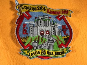 V-5 FEUERWEHR PATCH - BROOKLYN ENGINE 284 LEITER 149 CASTLE ON HILL  - Bild 1 von 2
