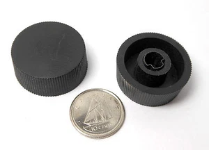 (2x) KNOBS HAM RADIO AMP New Old Stock PLASTIC Push-On 1/4" D Flat Shaft - Picture 1 of 1