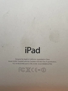 Apple iPad - 16GB 4th Generation (A1458) - Picture 1 of 3