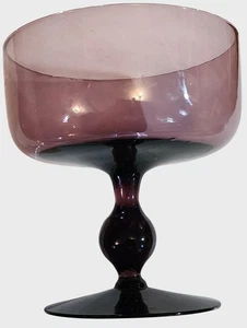 Piedistallo in vetro ametista vintage tazza champagne/dessert diametro 5-3/8" 6" alto el - Foto 1 di 3