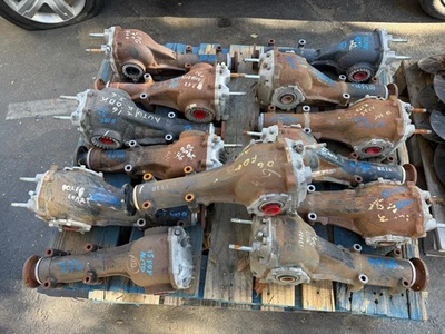 2008-2014 SUBARU IMPREZA WRX 2.5L M/T REAR DIFFERENTIAL CARRIER 3.9 RATIO OEM - Image 1 of 2