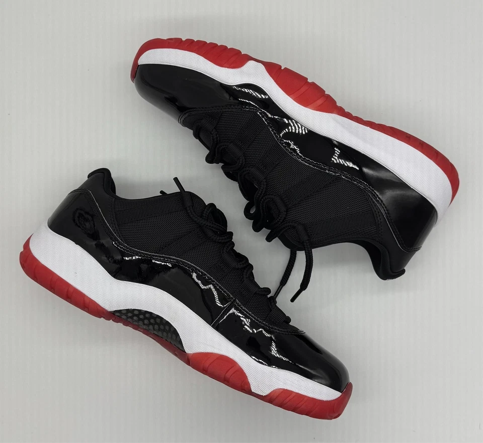 Jordan 11 Retro Low Bred (2025) - Men's sizes 9 & 10 - FV5104006 - FREE SHIPPING Foto 1 de 1