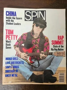 Spin magazine August 1989 Tom Petty Rap Summit VERY GOOD w/ pop-up Salem ad - Picture 1 of 4