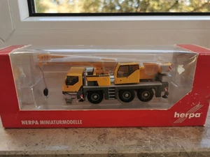 Herpa Liebherr LTM 1045/,mit Figuren , 1:87 - Bild 1 von 7