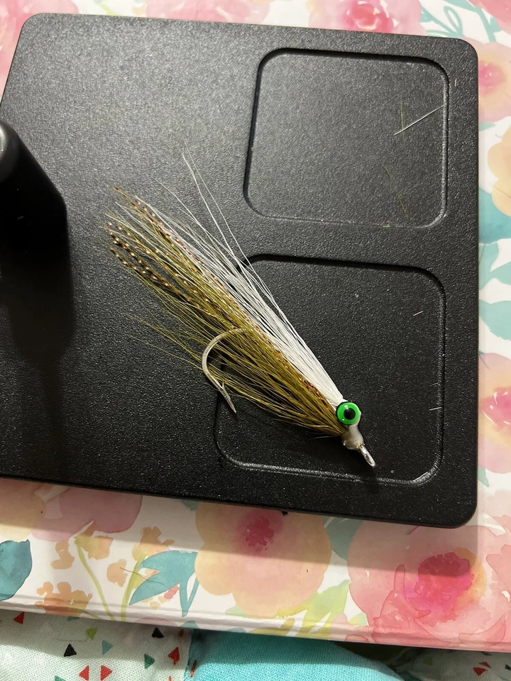 Clouser Minnow - Image 1 of 1