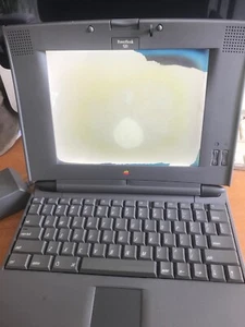 Boots into MacOS 7 ~ Apple Macintosh PowerBook 520 Model M4880 poor screen - Picture 1 of 4