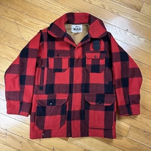 Giacca da caccia vintage anni 70 Woolrich rosso e nero a quadri lana Mackinaw taglia 36 (1) - Foto 1 di 14