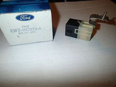 Relé embrague aire acondicionado Ford Escort EXP Mercury Lynx LN7 1982-1983 OEM  Foto 1 de 2