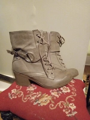 Mujer 9.5 G By Guess Cremallera Botines Cremallera Cordones Gris Imitación Cuero  Foto 1 de 4