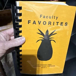 University Of Tennessee Faculty Favorites Our Changing Times Recipes Cookbook - Picture 1 of 7