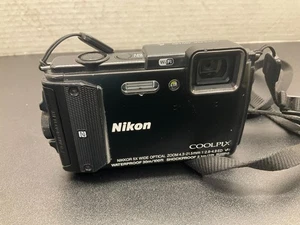 Nikon Coolpix AW130 fotocamera digitale impermeabile antiurto 5x NIKKOR zoom ampio   - Foto 1 di 7