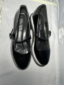 Mary Jane Shoes Shiny Black Size 37 White Trim “Tods” Dupes Size 6.5 - Picture 1 of 9