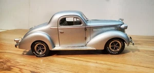 1:18 1936 Pontiac DeLuxe - Bild 1 von 9
