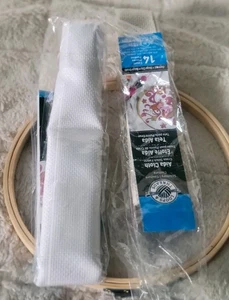 Loops Threads Hoop 7" Round Bamboo Circle Cross-Stitch Ring Cloth Sewing Fabric  - Picture 1 of 8