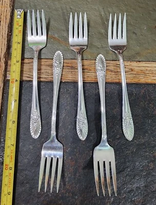 🔎LOTE DE 5 TENEDORES DE ENSALADA PLATEADOS RIVIERA REVISITADOS MEDIADOS DE SIGLO c1954 🍅 🥗 Foto 1 de 4