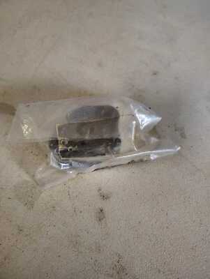 redmax insulator 1850-13161 - Image 1 of 2