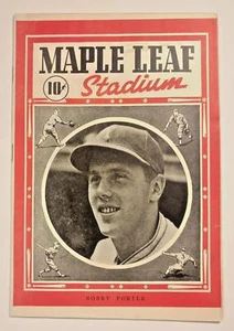 Programa de béisbol Toronto Maple Leaf Stadium 1938 con periódico recortado - Imagen 1 de 5