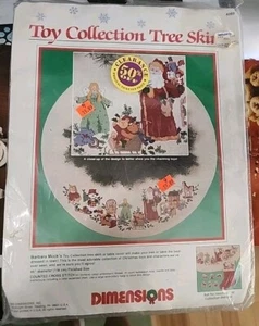 VINTAGE NEW SEALED DIMENSIONS TOY TREE SKIRT CROSS STITCH KIT #8462 1994 ROUND - Picture 1 of 6