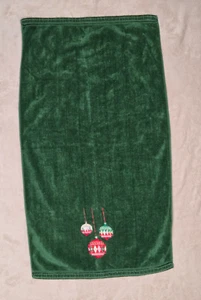 Vintage Christmas bath towel green embroidered ornaments 100% cotton KMART - Picture 1 of 5