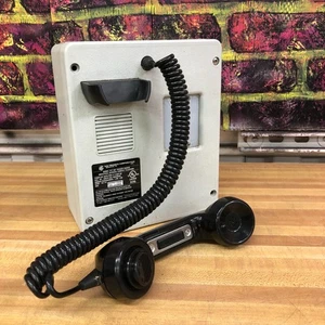 Hubbell Gai-Tronics Model 247-001 Rugged Industrial Telephone. Made in USA - Foto 1 di 8