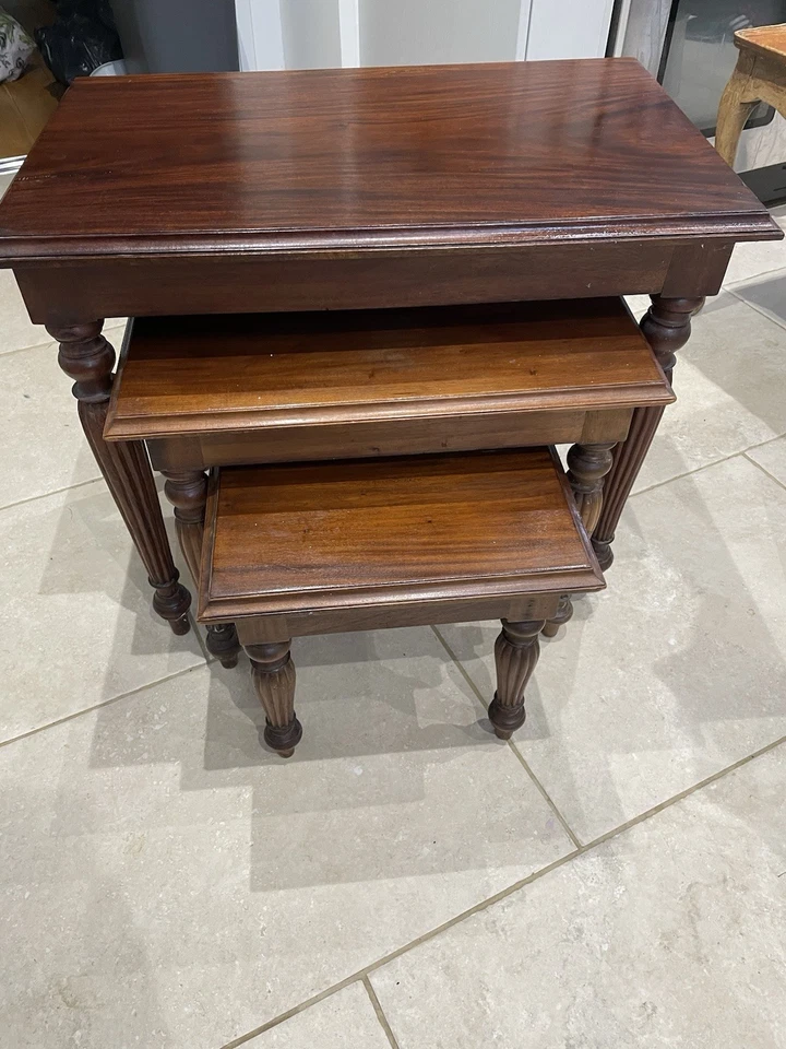 Solid Wood Nest Of Tables With Turned Fluted Legs - Image 1 of 3