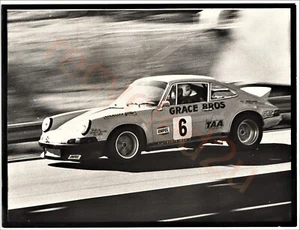 VINTAGE GENIUNE PHOTO 1970's BILL BROWN #6 PORCHE 911 WARWICK FARM 8.5"x6.4" - Picture 1 of 2