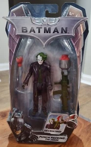 Figura de acción Batman Punch Packing The Joker 2008 nueva sin abrir - Imagen 1 de 6