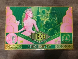 Juego corporal de 6 piezas Disney Wicked: crema de manos y exfoliante corporal aloe y rosa regalo navideño - Imagen 1 de 6