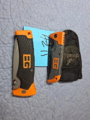 2 Gerber BG Knives, camping fishing     EXCELLENT    Loc AZ11 - Image 1 of 3