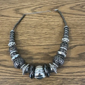 Black & Silver Filigree Chunky Statement Necklace ~ 17" w/ 3" Extender - Picture 1 of 5