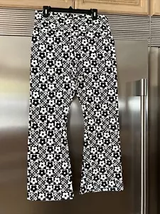 PANTALONES DE YOGA WILD FABLE “HIPPIE” BANDA PLEGABLE MOD FLORAL Bootcut Negro/beige LG 13 - Imagen 1 de 5