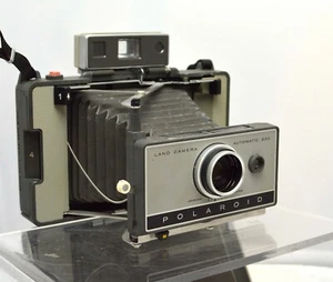 Vintage Polaroid Land Camera Automatic 230 - Picture 1 of 6