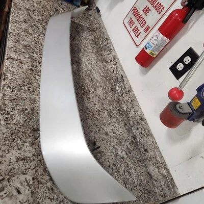 Honda Civic 1996-1998 cupé OEM alerón con tercera luz de freno plateado Foto 1 de 4