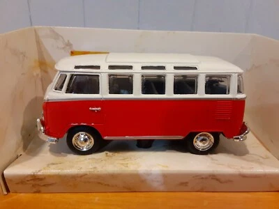 Juguete motorizado furgoneta Volkswagen Maisto Foto 1 de 4