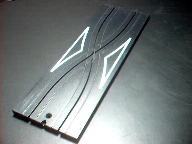 9" Model Motoring CROSSOVER SLOT CAR TRACK SECTION - Image 1 of 1