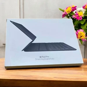 Custodia tastiera Smart Folio originale Apple iPad Air 13 pollici (M2) 2024 prezzo consigliato £ 249 - Foto 1 di 10