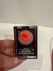 Revlon ColorStay Mineral Blush - ROSEBERRY #030 - Brand New RARE/DISCONTINUED! - Picture 1 of 3