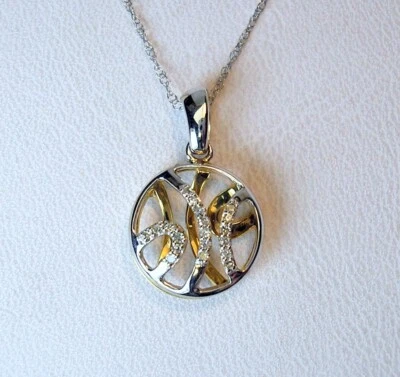 Colgante de oro amarillo blanco de 14 quilates con diamantes naturales de 0,07 quilates + cadena costaba $575 video Foto 1 de 4
