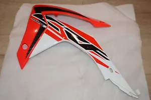 GENUINE OEM HONDA CRF250R 2014-2017 CRF450R 2013-2016 LEFT SIDE RADIATOR SHROUD - Picture 1 of 4