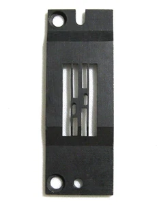 UNION SPECIAL 51424A-12 3/16" Aguja Garganta Placa Negra para Modelo 51400 - Imagen 1 de 3