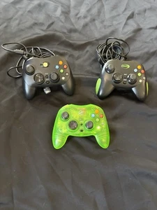 Pelican Replacement Controllers for Xbox Original Bundle Black And Green x3 - Picture 1 of 4
