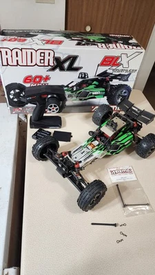 Buggy Arrma Raider XL BLX Desert sin escobillas 60+ MPH original con luces Foto 1 de 4