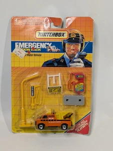 1990 Matchbox Emergency Action Pack Breakdown Van 24 HR Towing Orange 1/64 NOS - Picture 1 of 7