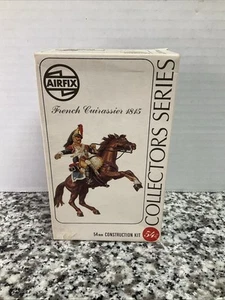 VINTAGE AIRFIX 54 MM MONTATO WATERLOO FRANCESE CORAZZIERE FIGURA #02555 model kit - Foto 1 di 7