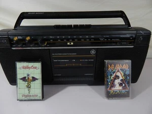 GE Model 3-5454B AM/FM Stereo Cassette Recorder + Vintage Cassettes *WORKS* - Picture 1 of 10