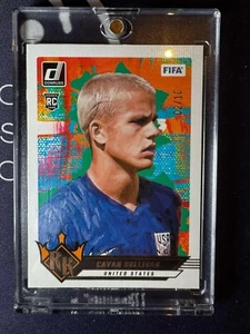 Panini Donruss Soccer 2024-25 Gold Rookie Kings Cavan Sullivan /10 - Bild 1 von 9