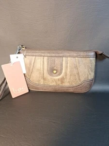 BOC Wristlet. Brand New With Tags. Chocolate Brown. - Picture 1 of 7