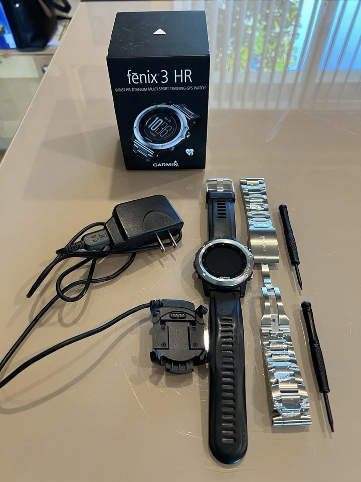 Smartwatch GPS multisport Garmin Fenix 3 HR con caricatore - due bande - Immagine 1 di 4